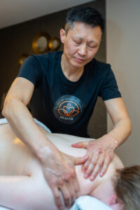 Shijir -Massage des Nackens