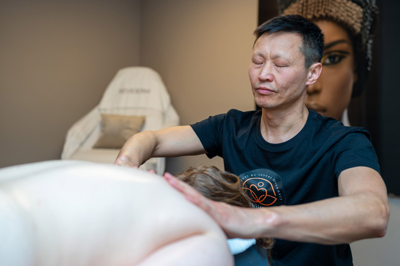 Shijir -Massage des Nackens