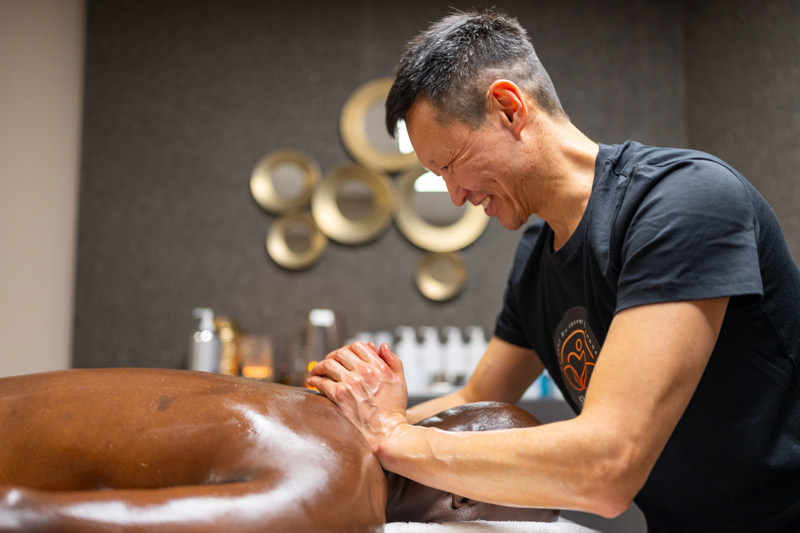 Shijir -Massage des Nackens